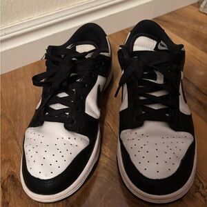 Nike Dunk Panda Women’s Size 9